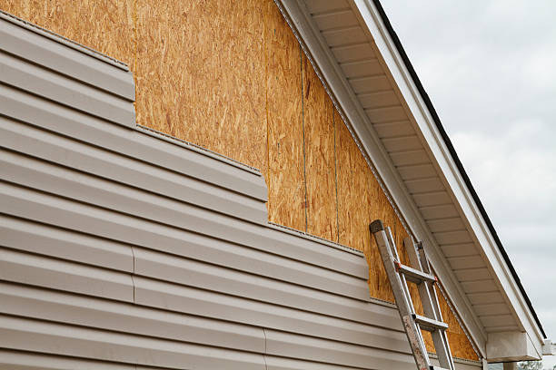 Professional Siding Replacement technician working in Montgomery, IN